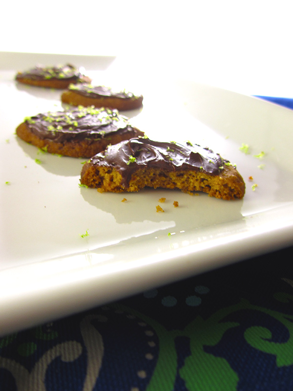 Gluten Free Vegan Cookies with Chocolate Frosting + Newtree Chocolate Giveaway Gluten Free Vegan Cookies with Chocolate Frosting + Newtree Chocolate Giveaway