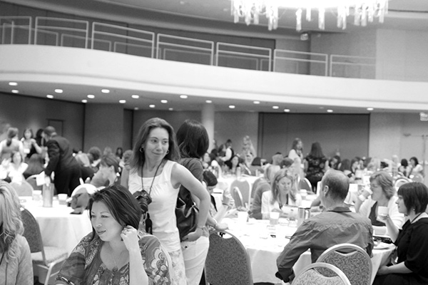 Ilke looking glamourous on day 1 Ilke looking glamourous on day 1