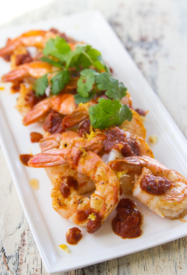 Spanish Style Sautéed Shrimp with Quick Garlic Tomato Sauce from https://www.thetomatotart.com
